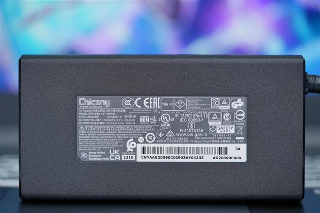 隐有大厂风范！七彩虹隐星G15 24评测：不妥协的超高性价比RTX 4060游戏本(图4)